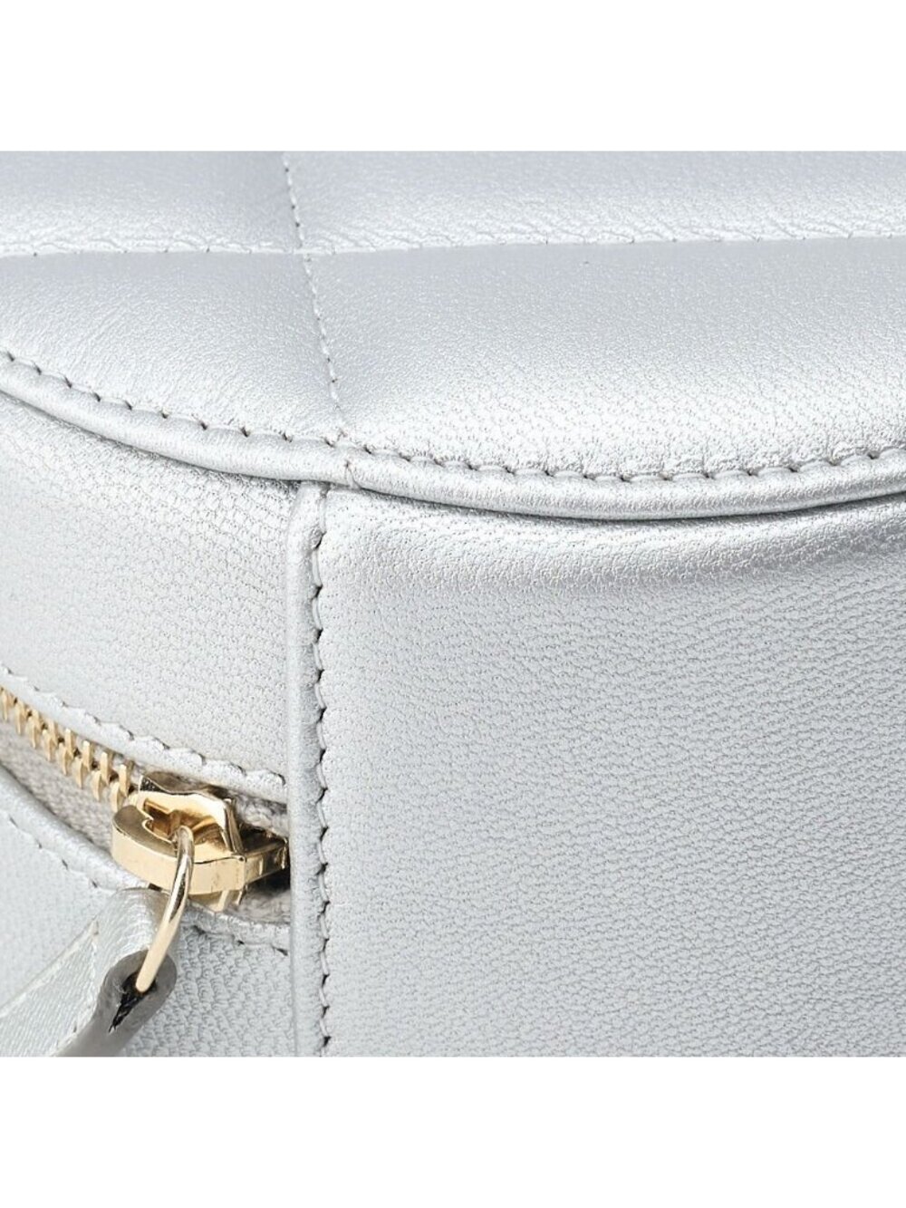 Chanel Tote 19 Quilted Chain Shoulder Lambskin Silver - Picture 8 of 10